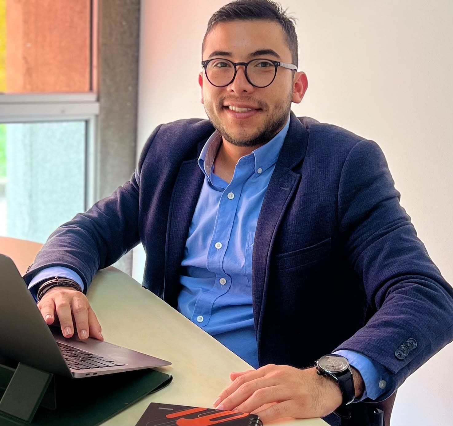 Dr. Alexander Solano, abogado especialista en Derecho de Familia
